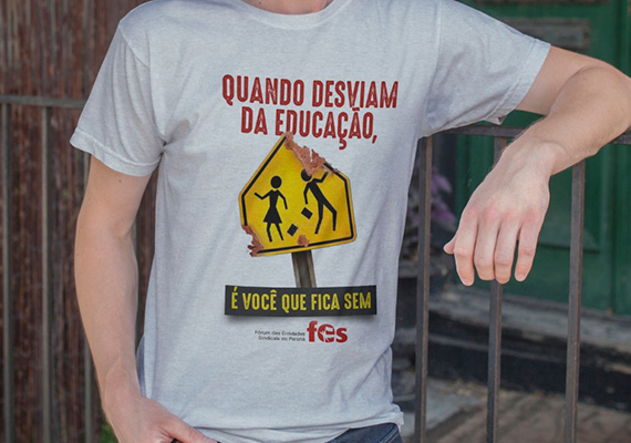 Quando desviam da educação, é você que fica sem